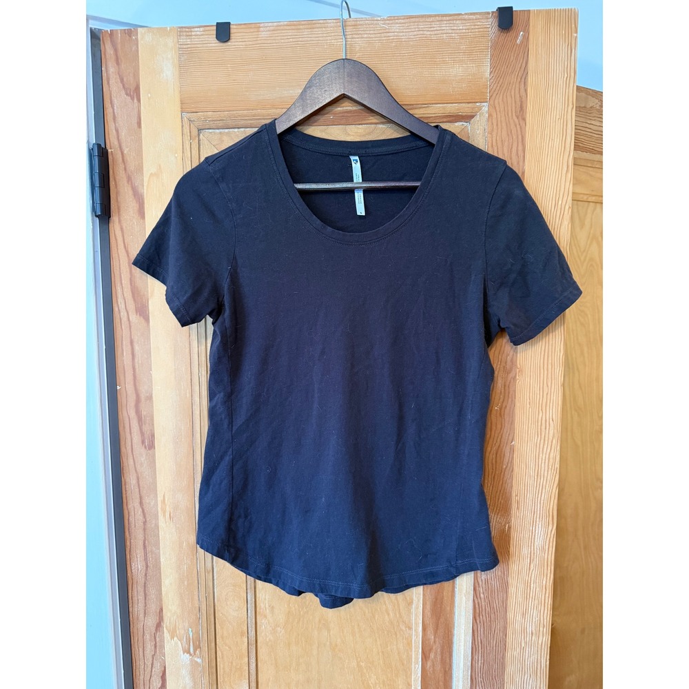 Kuhl Womens Short Sleeve Scoop Neck T-Shirt Black Size S Curved Hem Activewear
